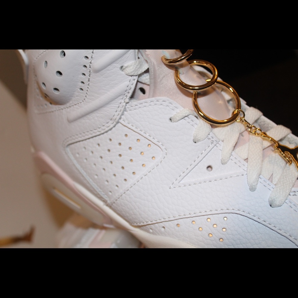 Jordan 6 woman